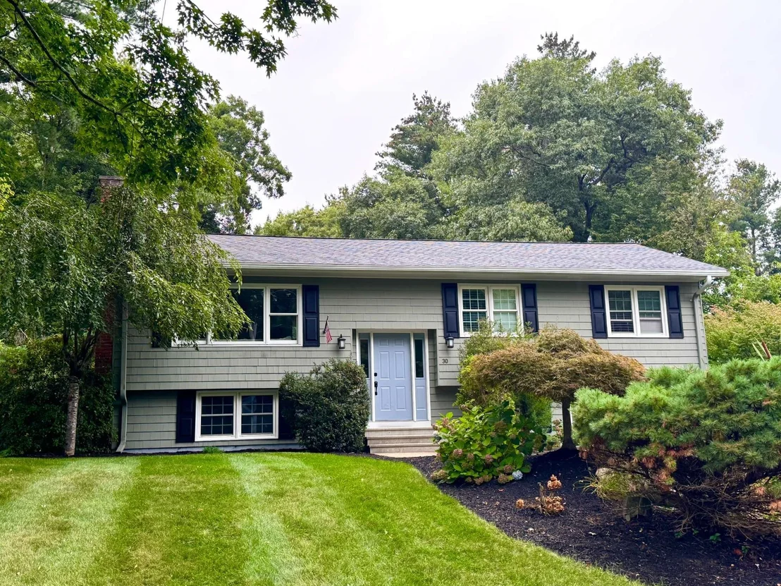 Photo of 30 Mohawk Dr