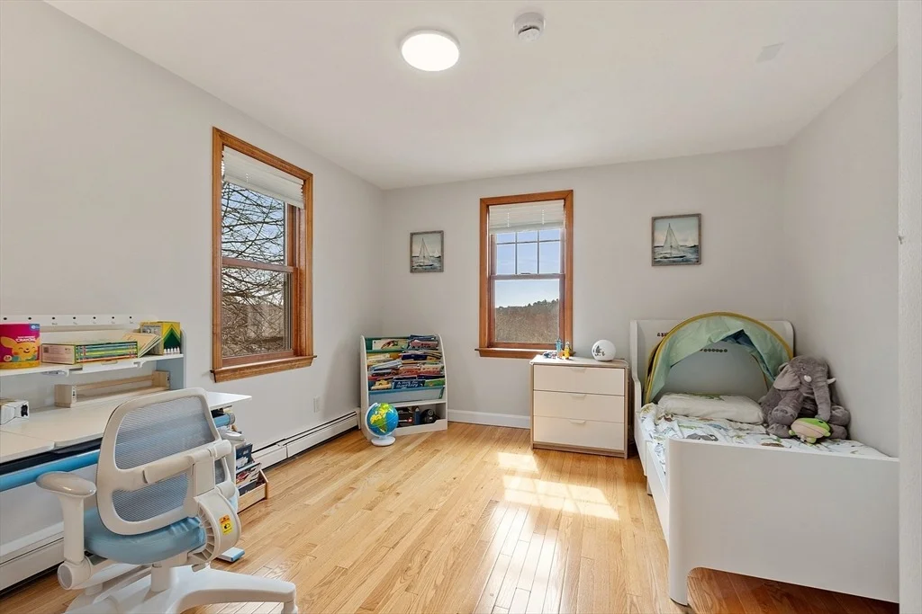 Photo of 933 Liberty Square Rd