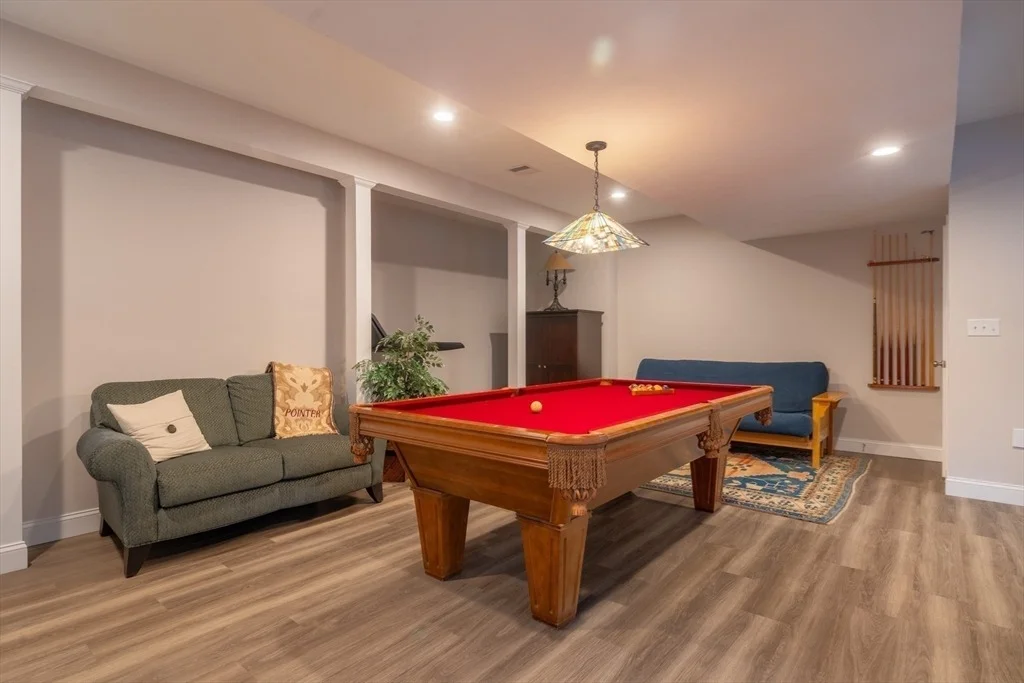 Photo of 237 Woodland Way