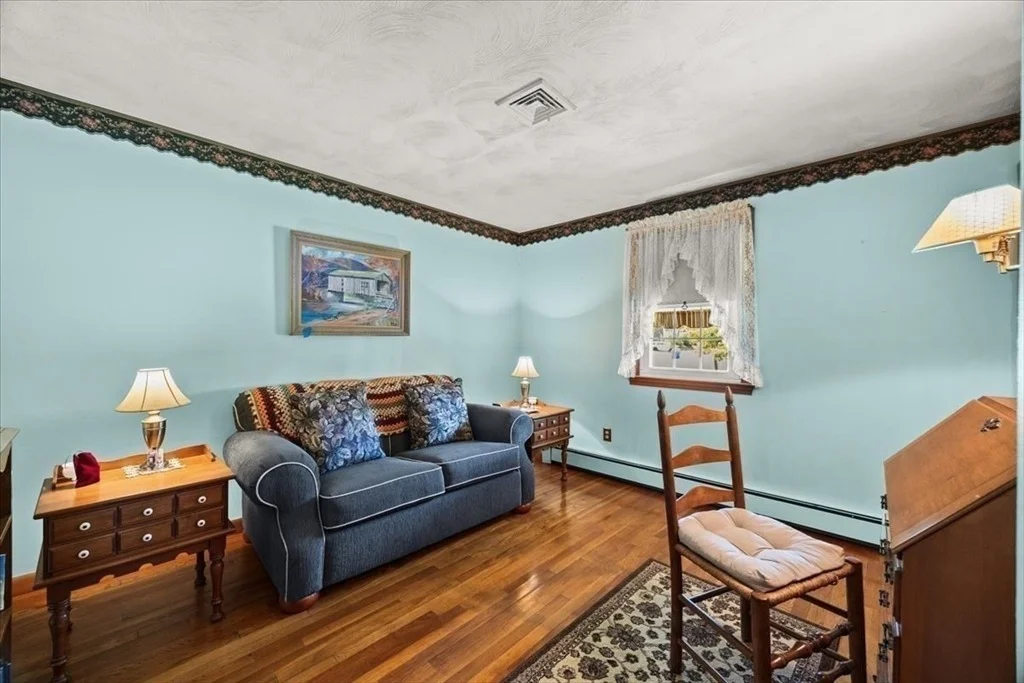 Photo of 32 Colonial Drive