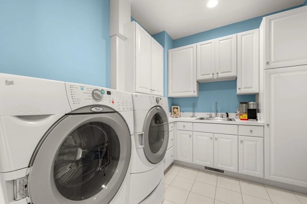 Photo of 1 Puddingstone Cir
