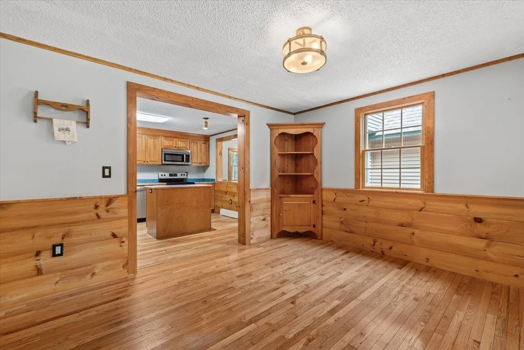 Photo of 481 Hubbardston Rd