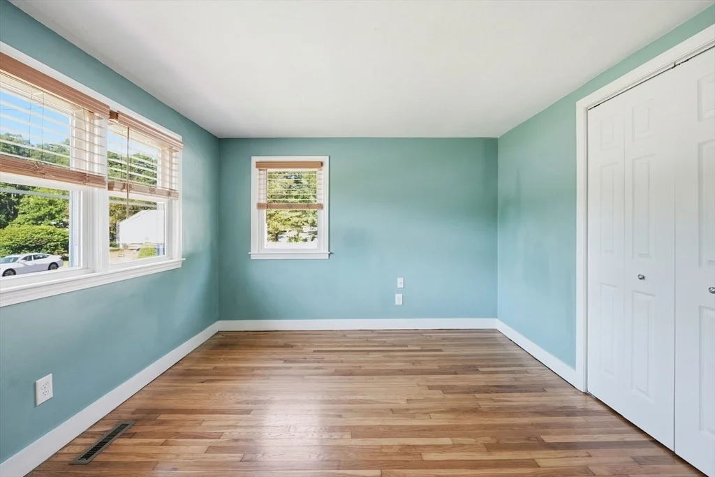 Photo of 9 Pine Dr