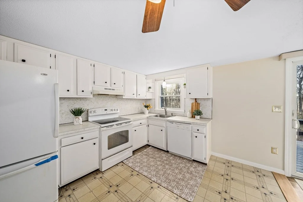 Photo of 38 Winthrop Dr