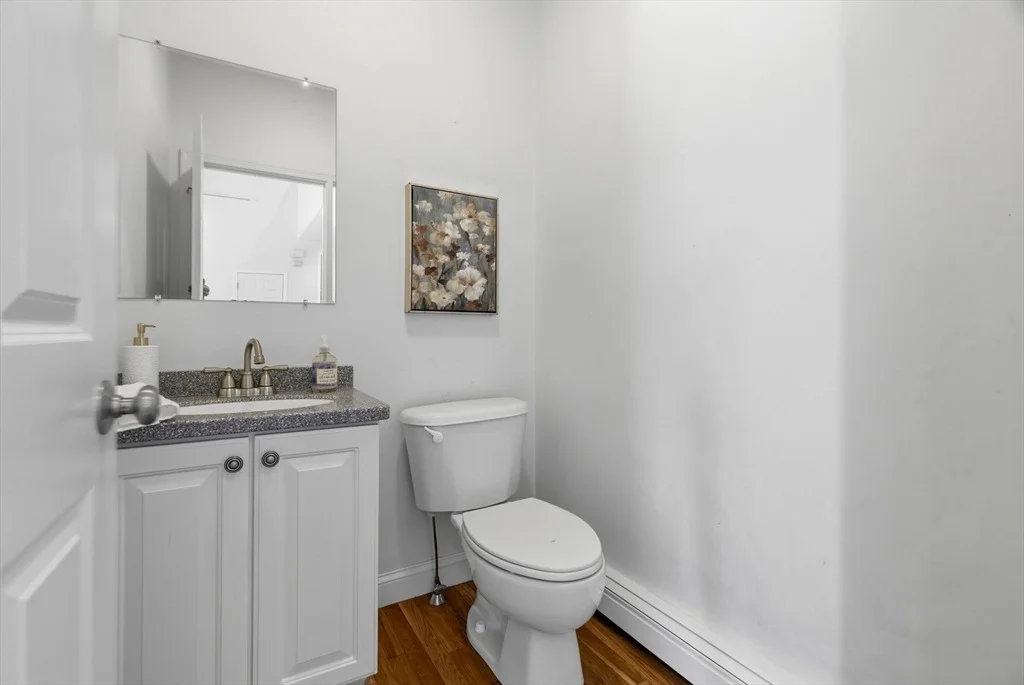 Photo of 876 Central Ave
