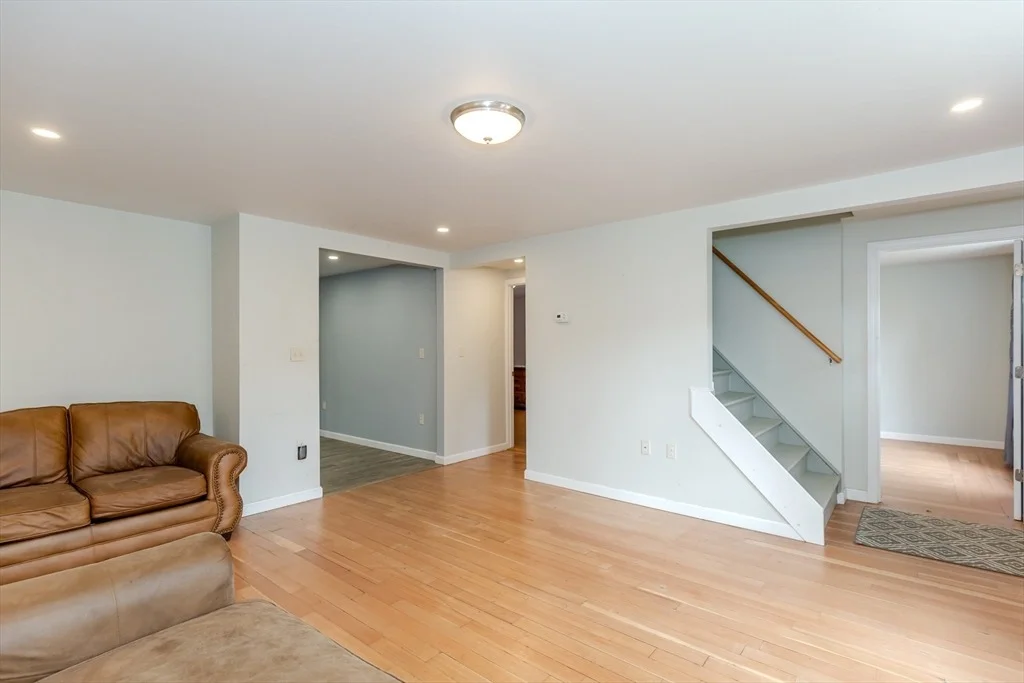 Photo of 310 Mendon Road