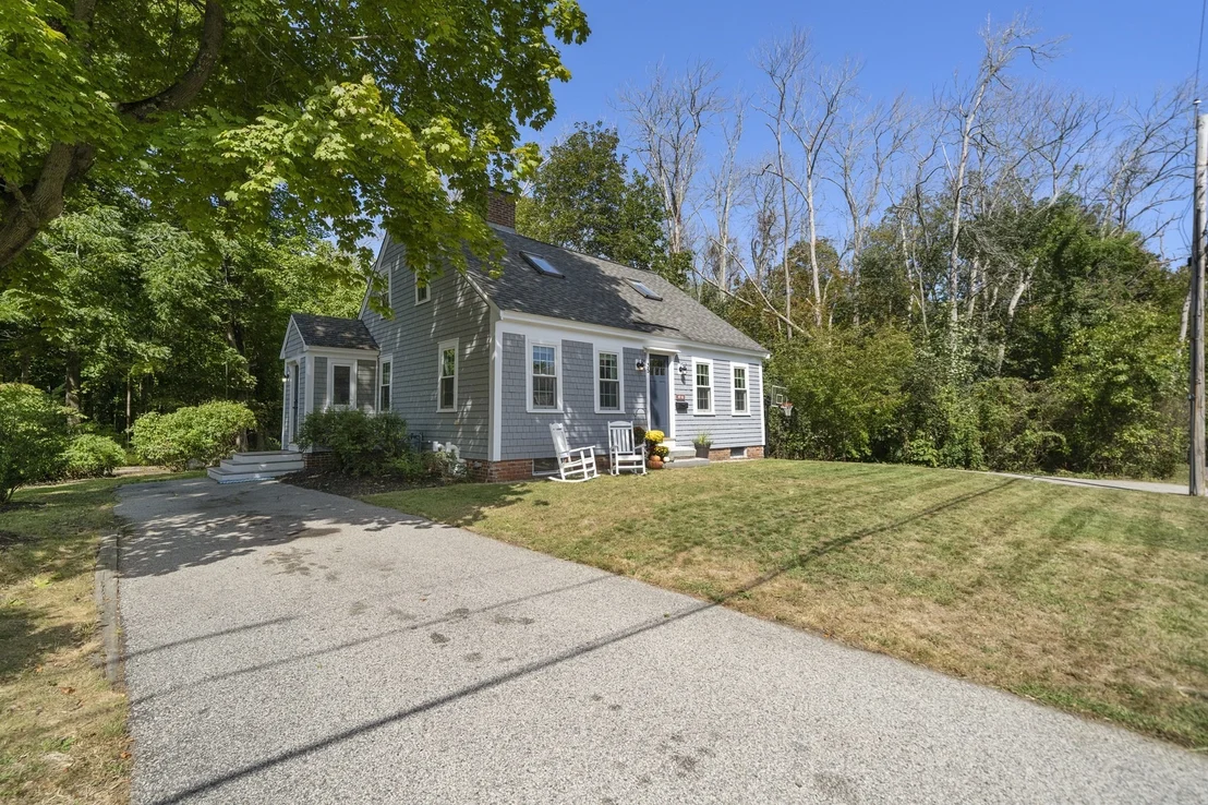 Photo of 35 Smith Pl