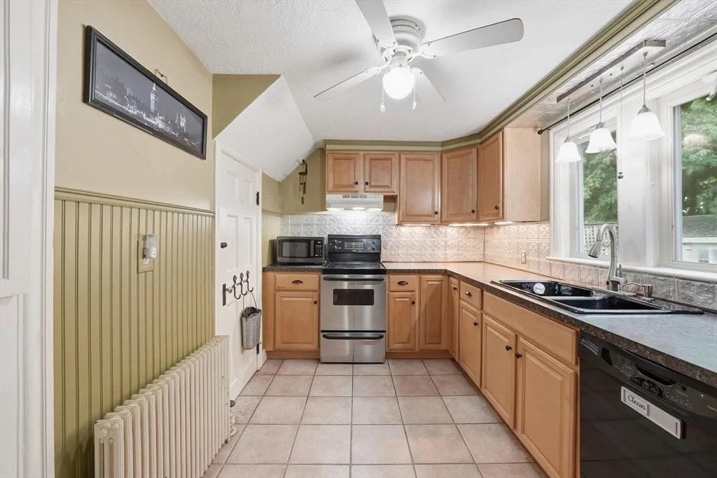 Photo of 154 Barnard Rd