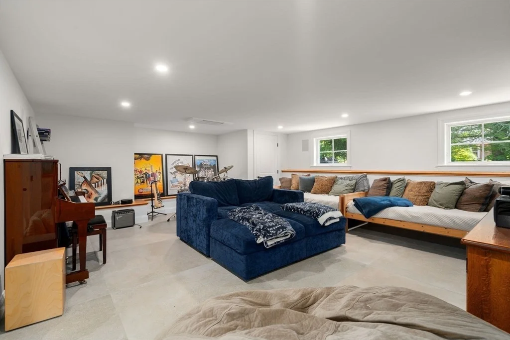 Photo of 54 Meadowbrook Road