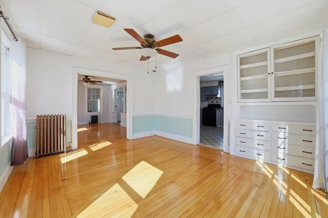Photo of 36 Putnam Ave