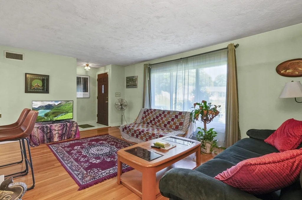 Photo of 35 Snake Brook Road