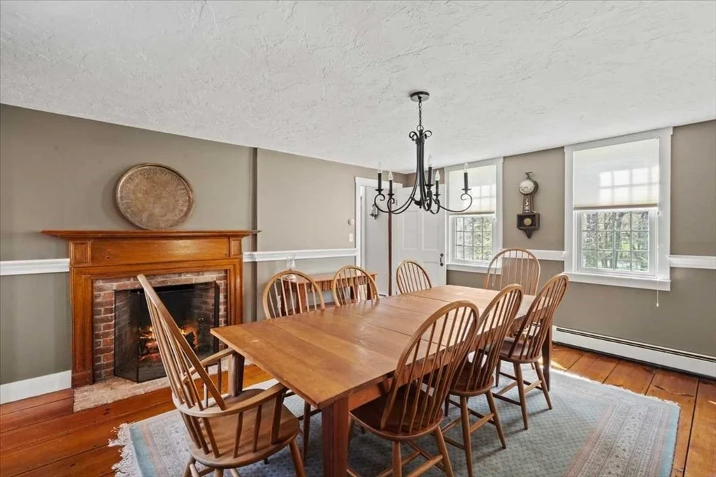 Photo of 9 Bay Path Dr