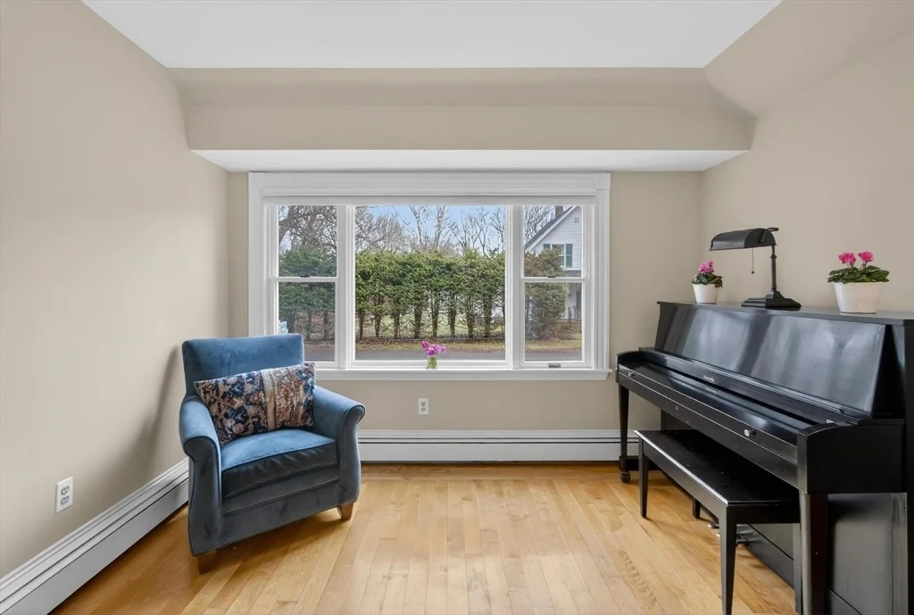 Photo of 52 Maple St