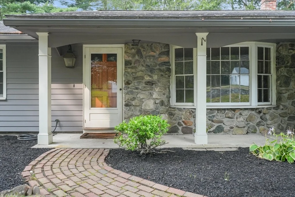 Photo of 8 Birch Ln