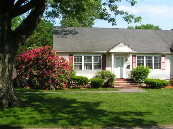 Photo of 21 Walnut Ave