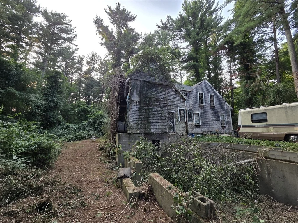 Photo of 425 Main St