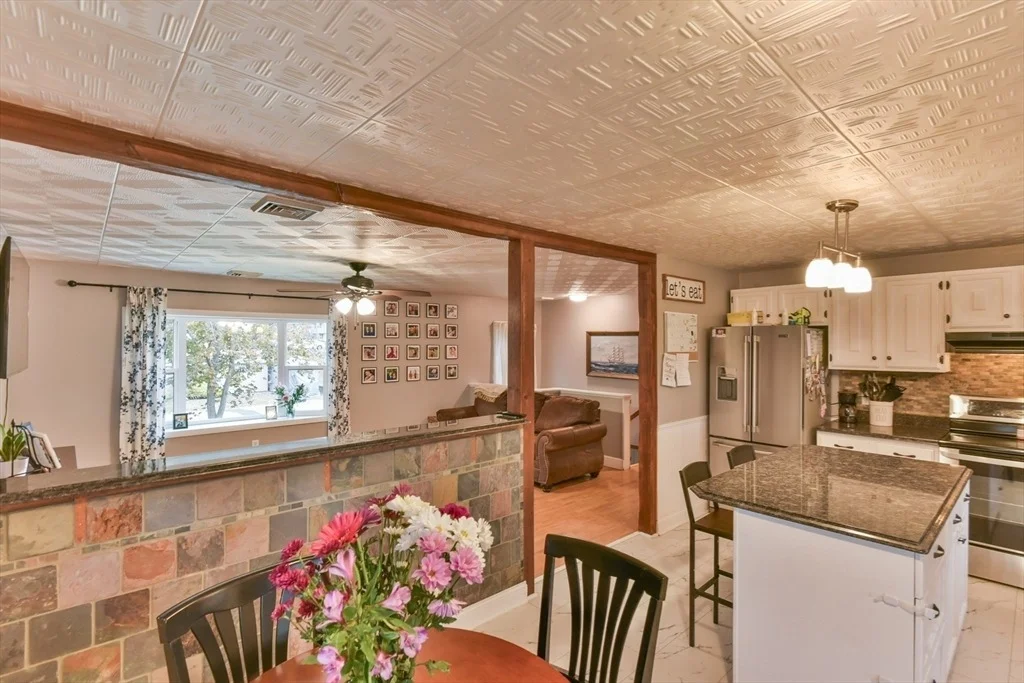Photo of 120 Lakeside Ave