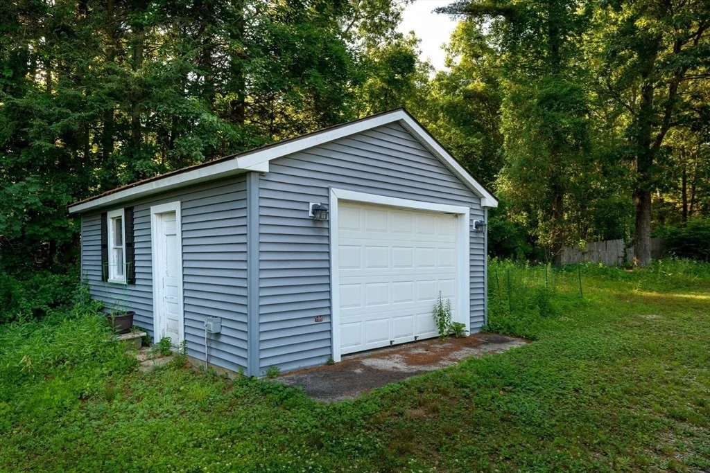 Photo of 1 Pine Lane