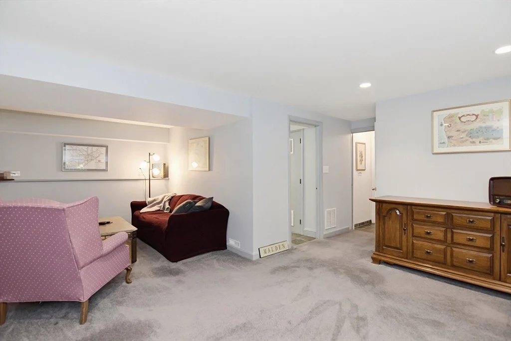 Photo of 19 Glen Dr