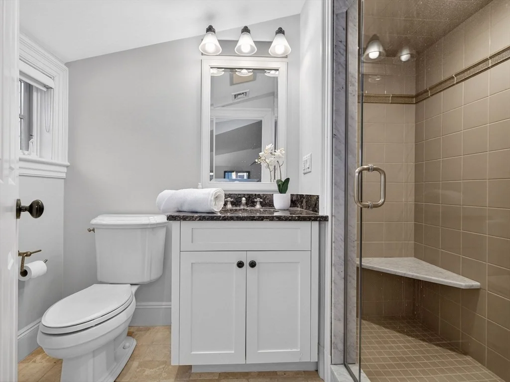 Photo of 12 Winding River Cir