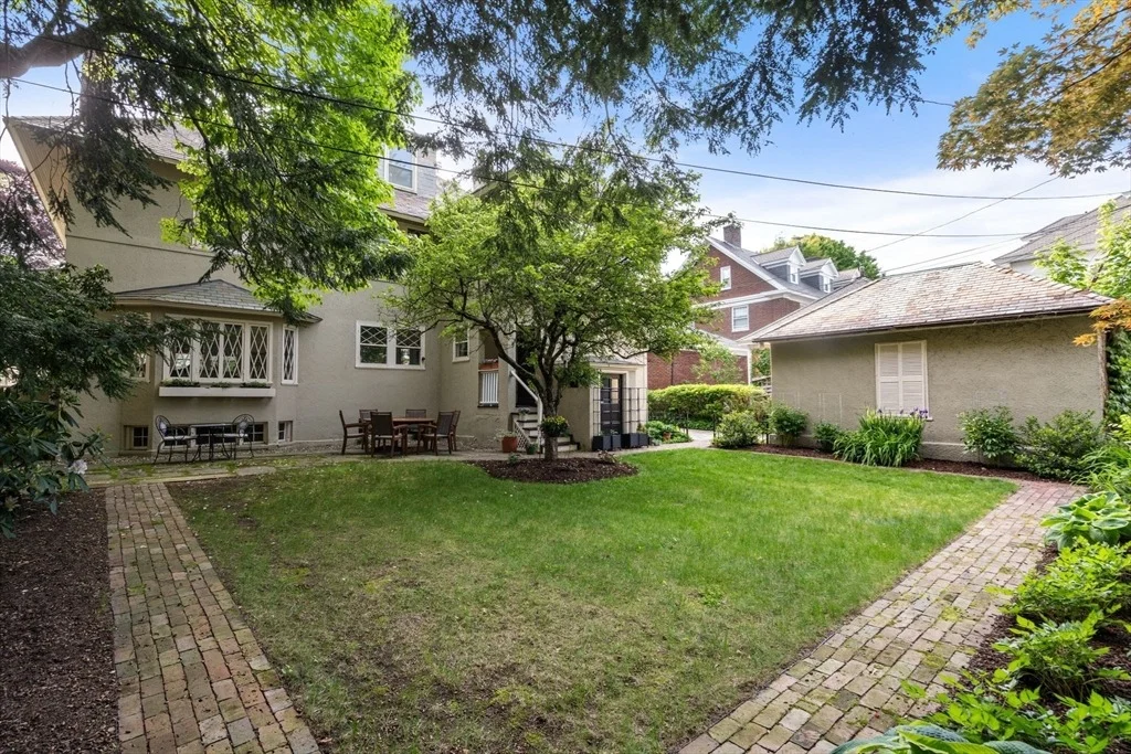 Photo of 22 Whitman Rd