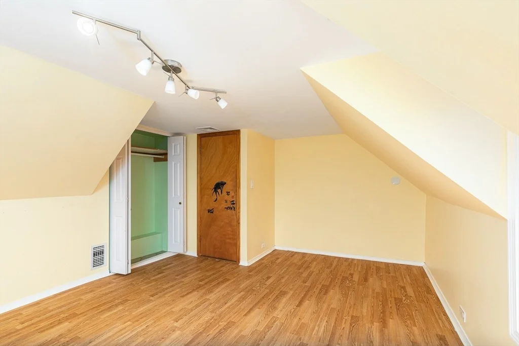 Photo of 60 Roy St