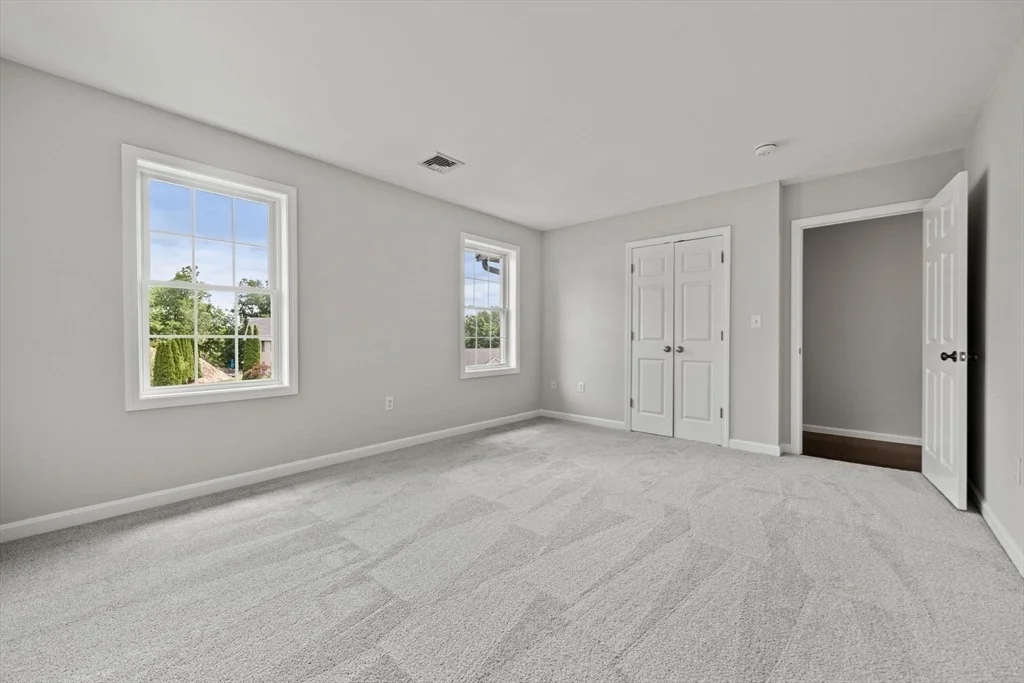 Photo of 8 Woods Hill Cir