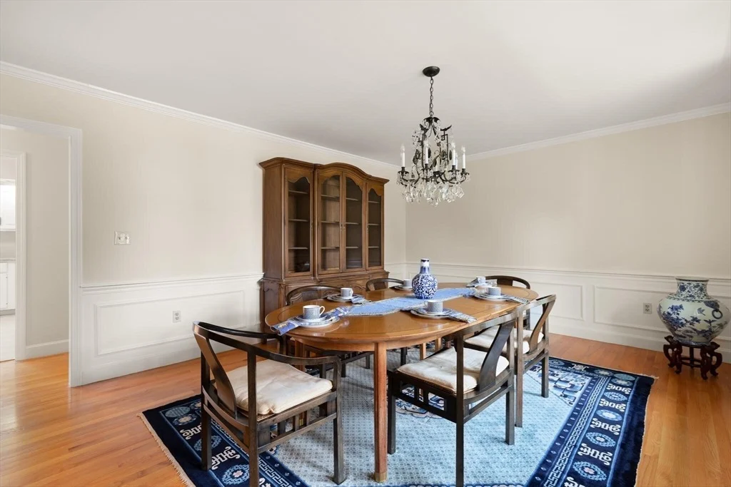 Photo of 323 Robert Rd
