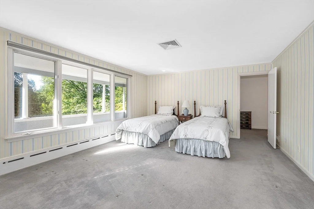 Photo of 246 Highland Rd