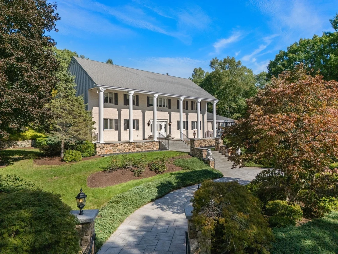 Photo of 14 Grand Hill Dr