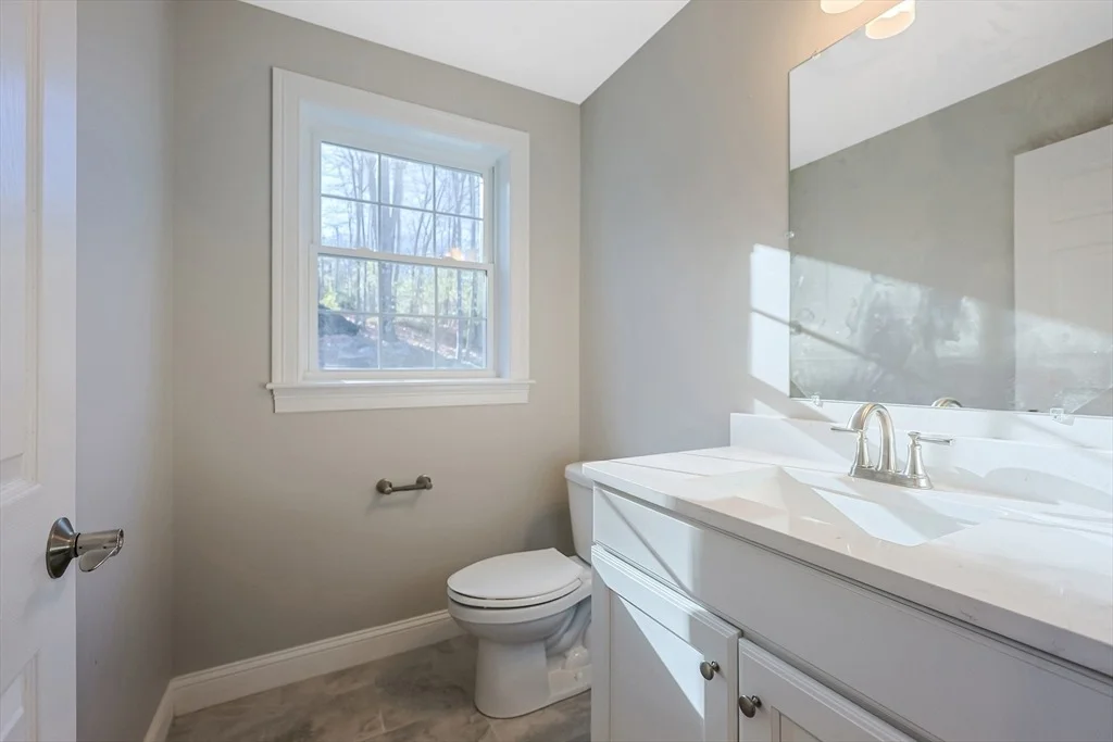 Photo of 19 Oriole Dr