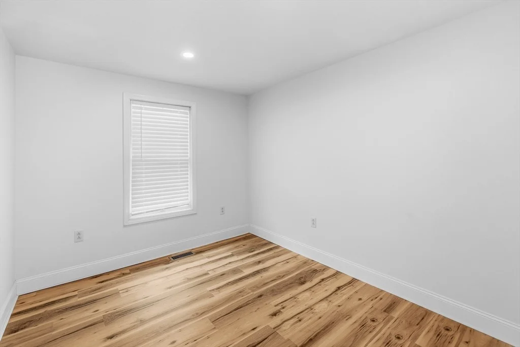 Photo of 8 Cottage St
