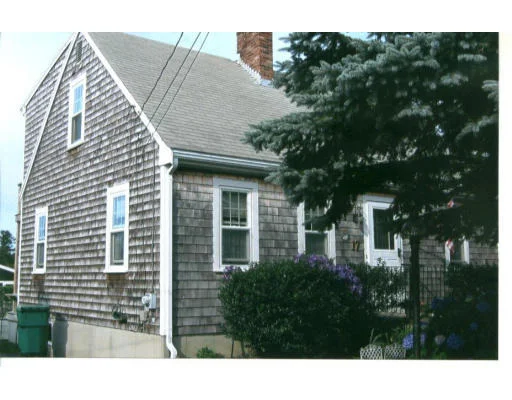 Photo of 17 Tupper Ave