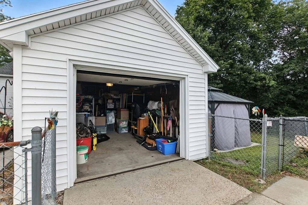 Photo of 2 Lyons St