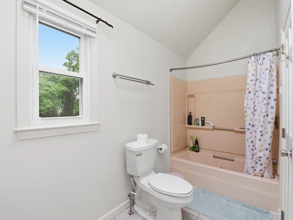 Photo of 293 Davis Street