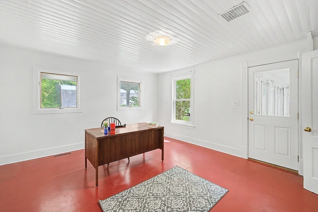 Photo of 293 Meadow Rd