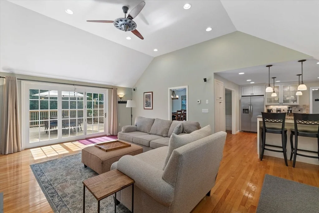 Photo of 33 Pine Arden Dr