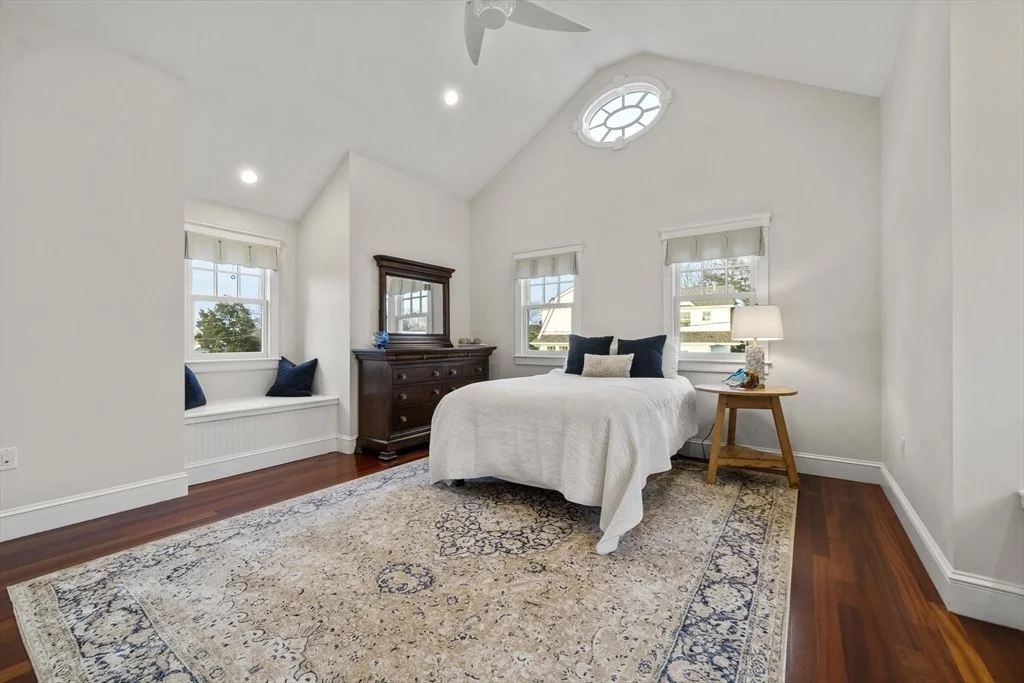 Photo of 35 Bayberry Rd