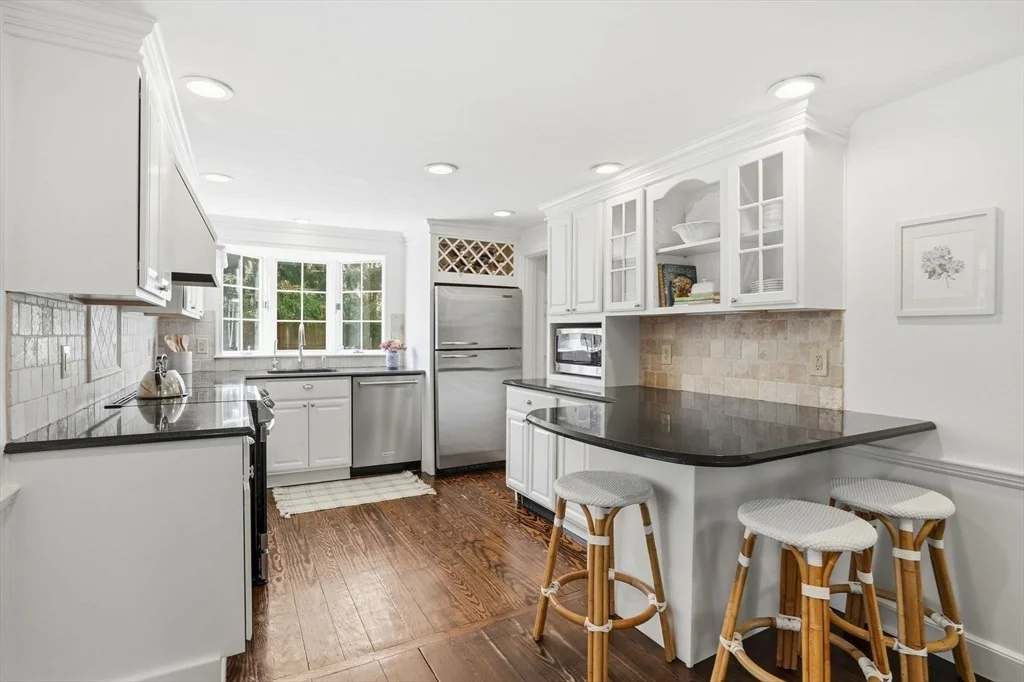 Photo of 2 Queen Anne Ln