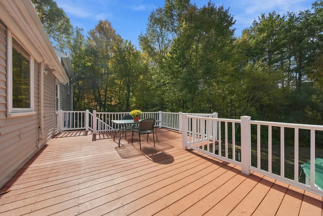 Photo of 401 Longley Rd
