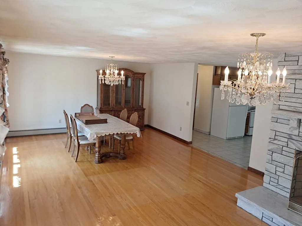 Photo of 5 College Pond Dr