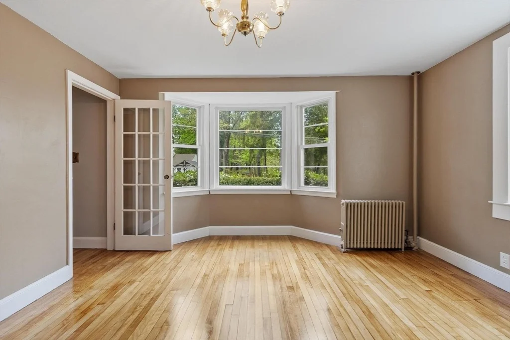 Photo of 12 Becky Ave