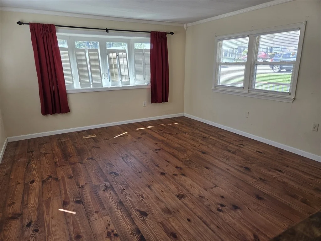 Photo of 84 Tavitian Blvd