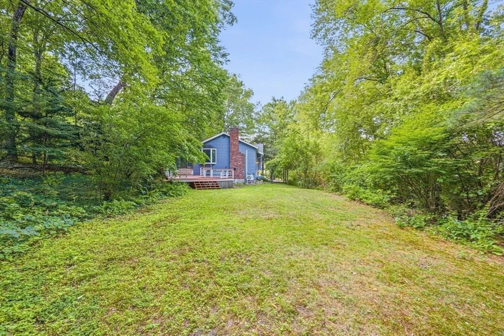 Photo of 7 Hillcrest Dr