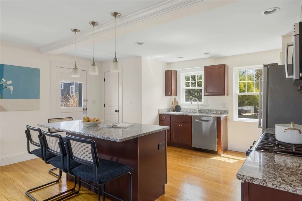 Photo of 220 Hillside Avenue