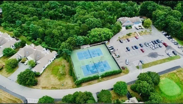 Photo of Unit 15 at 15 Classic Cir