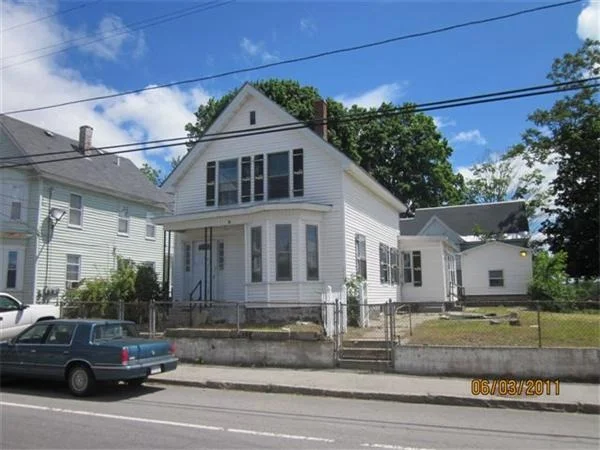 Photo of 186 Powell St