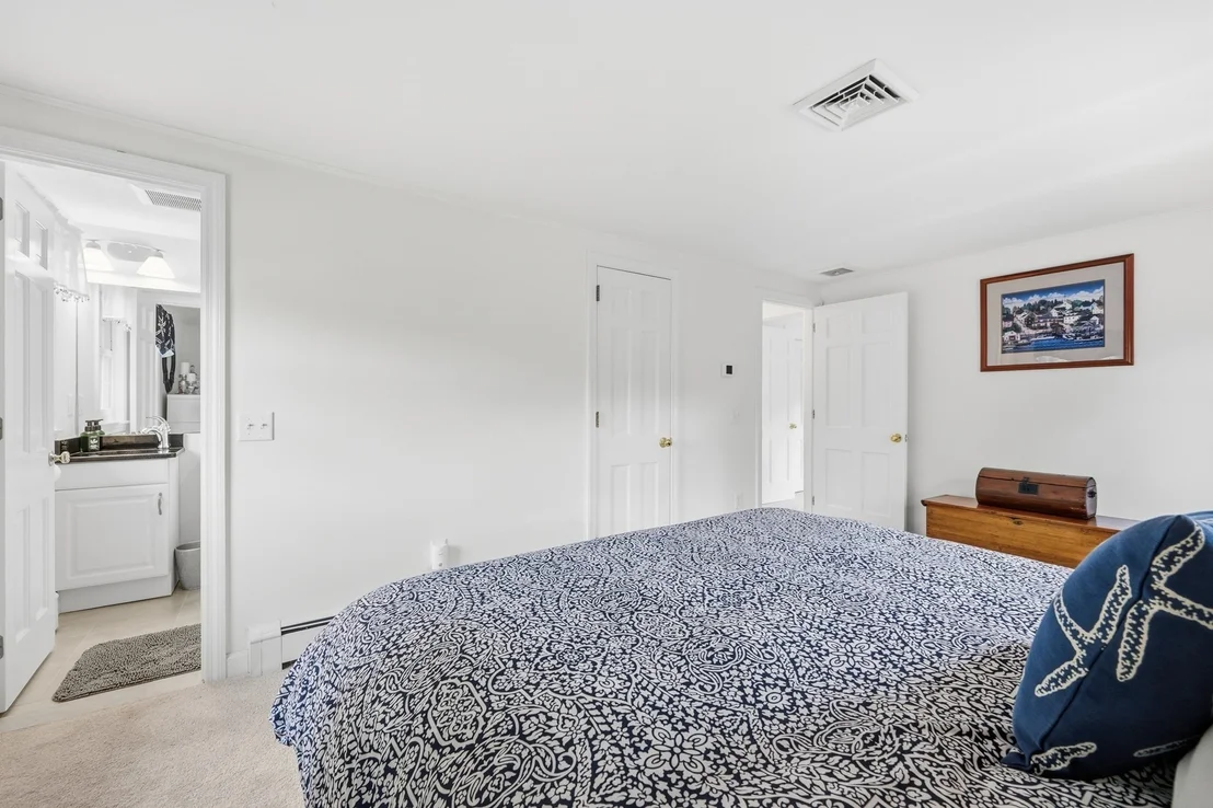 Photo of 3 Russell Dr