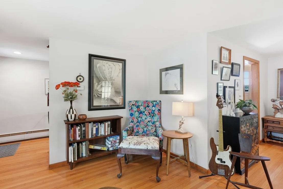 Photo of 12 Summer Hill Rd