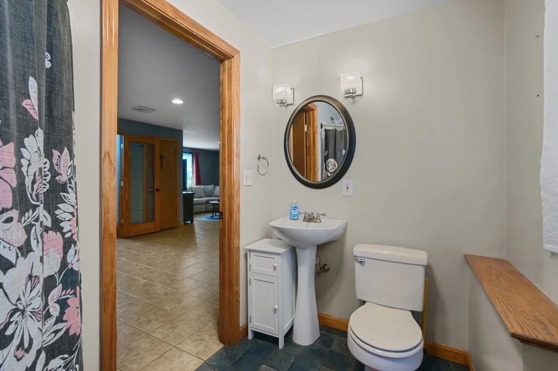 Photo of 52 Family Dr